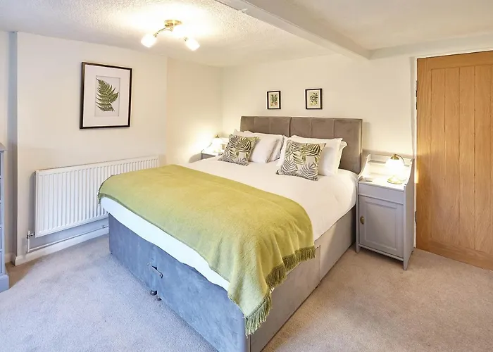 Host & - Willow Holiday home